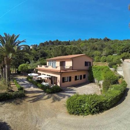 Villa Vanna Trilo -Quadrilocale Каполивери Екстериор снимка
