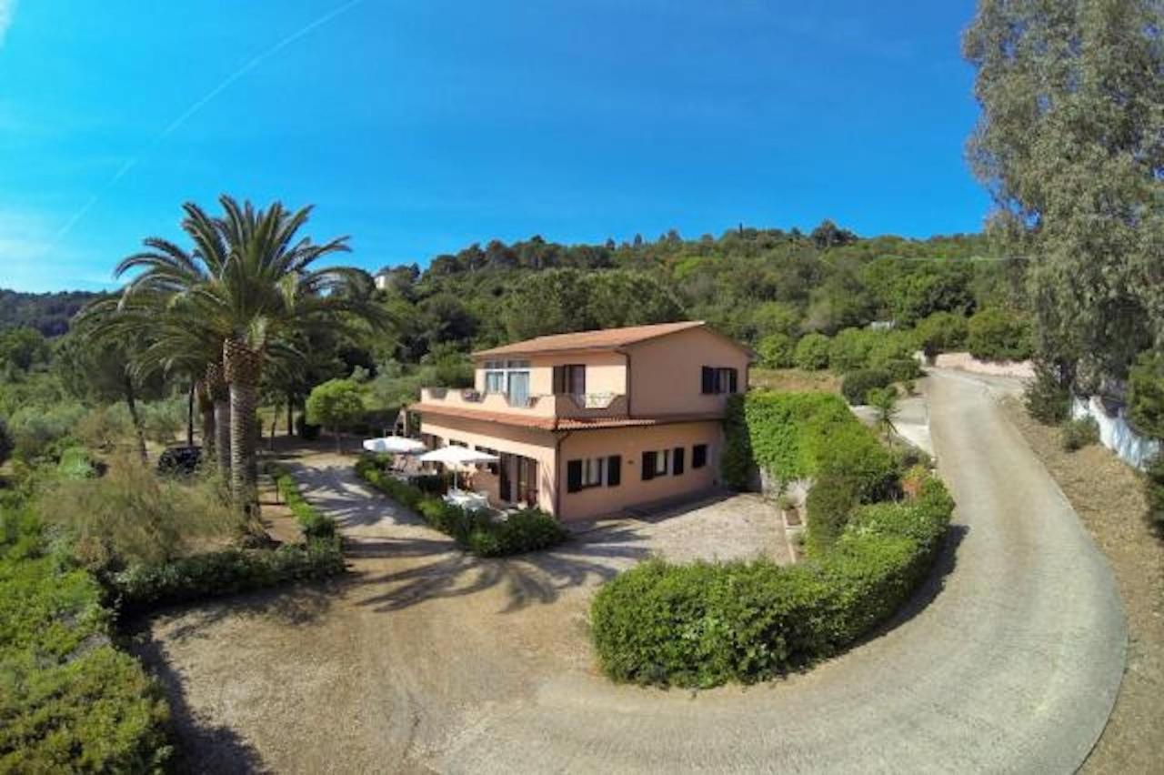Villa Vanna Trilo -Quadrilocale Каполивери Екстериор снимка